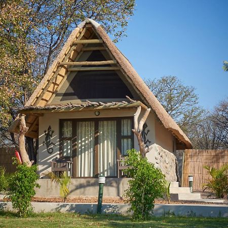 Thamalakane River Lodge Maun Bagian luar foto