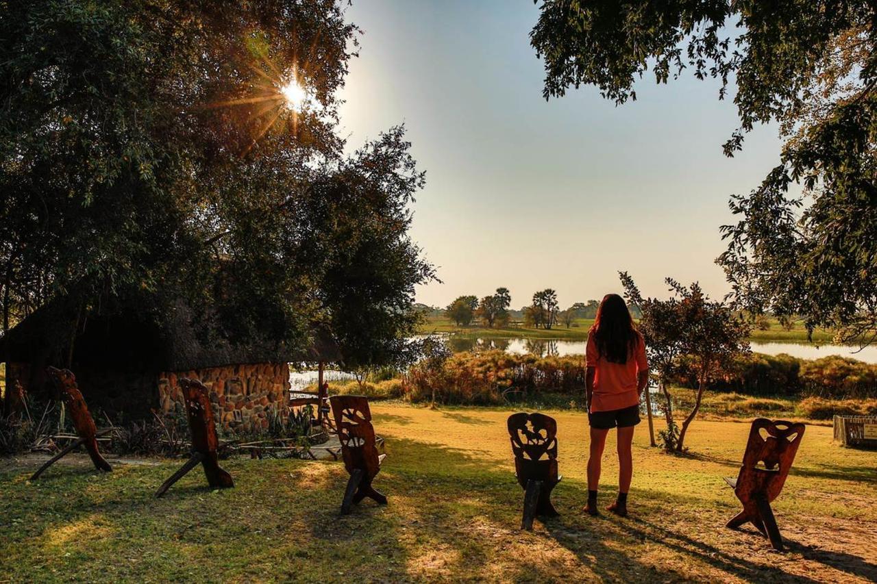 Thamalakane River Lodge Maun Bagian luar foto